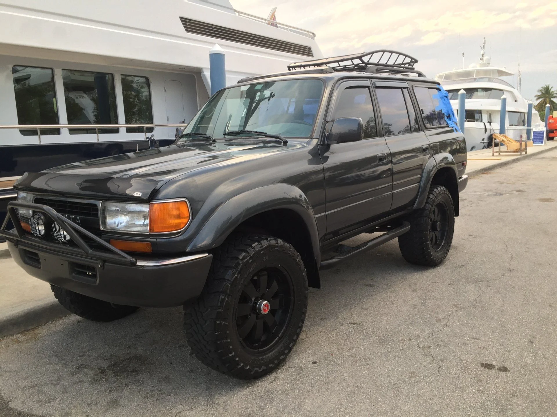 FJ890 PROFILE.webp
