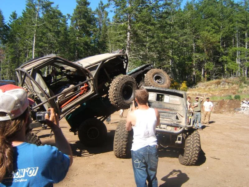 Frogstomper gangbang 2.webp