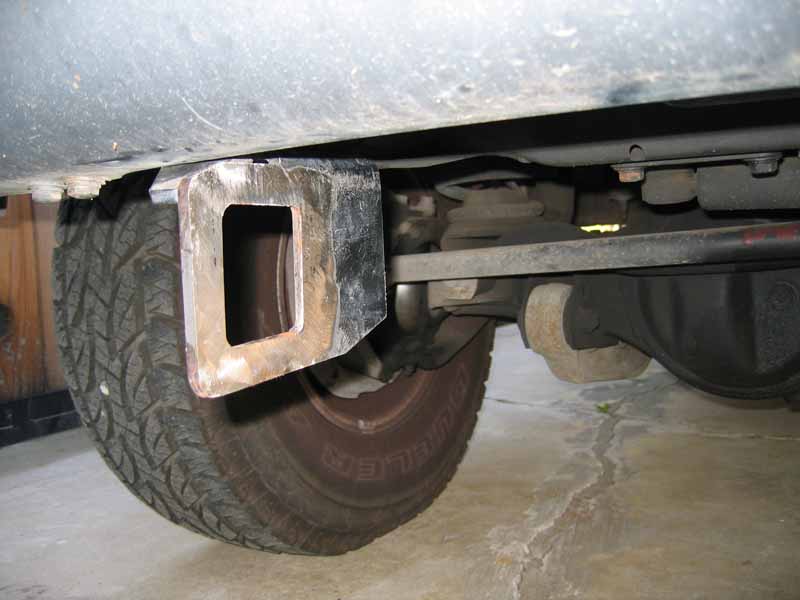front hitch plate bolted.jpg