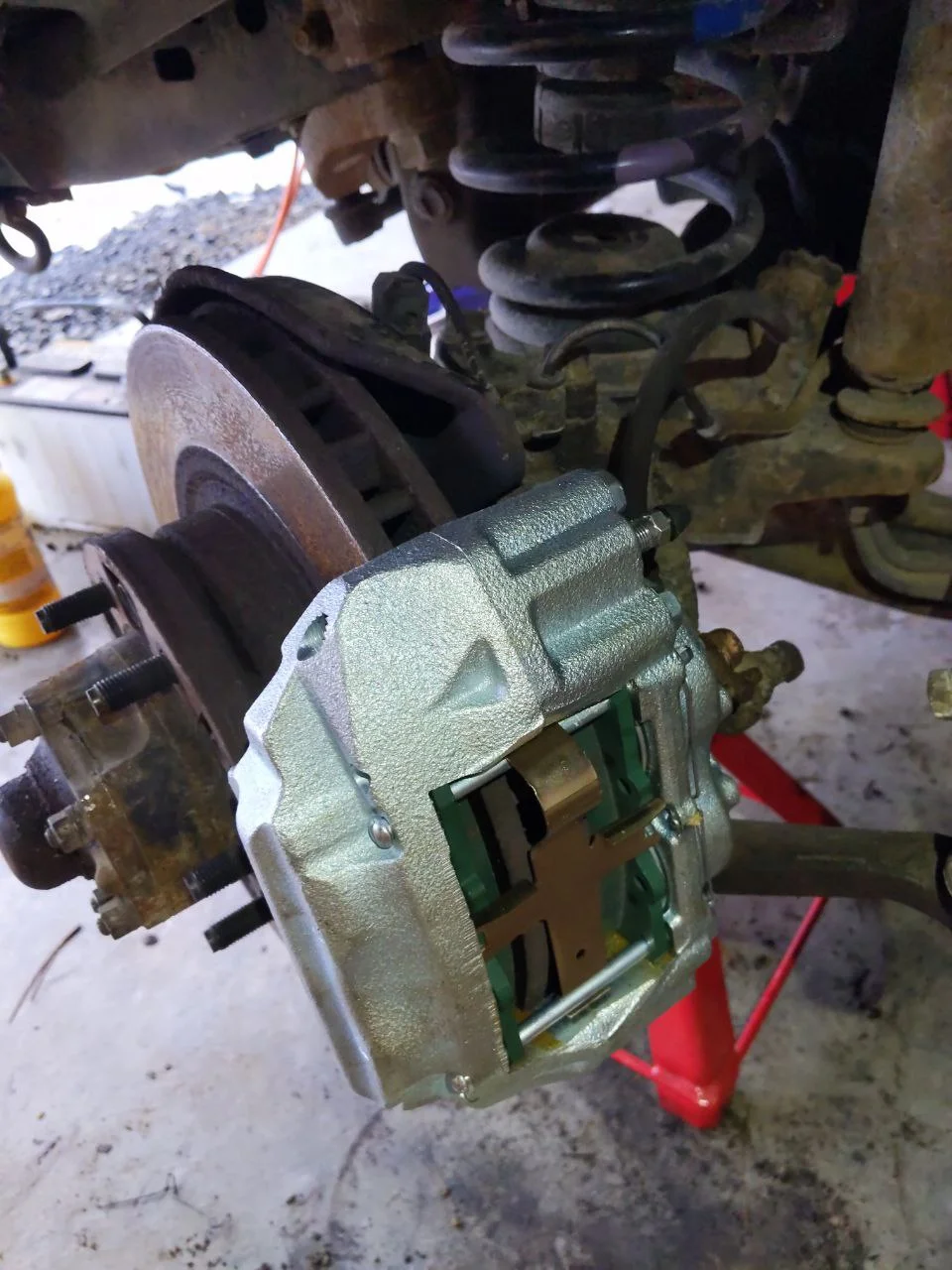 front-left-caliper-on.jpg