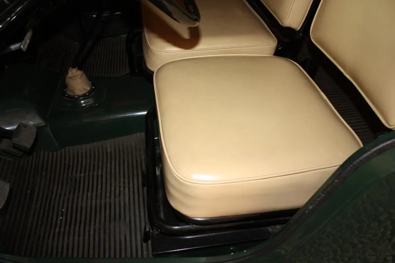 FRONT SEAT 3.webp