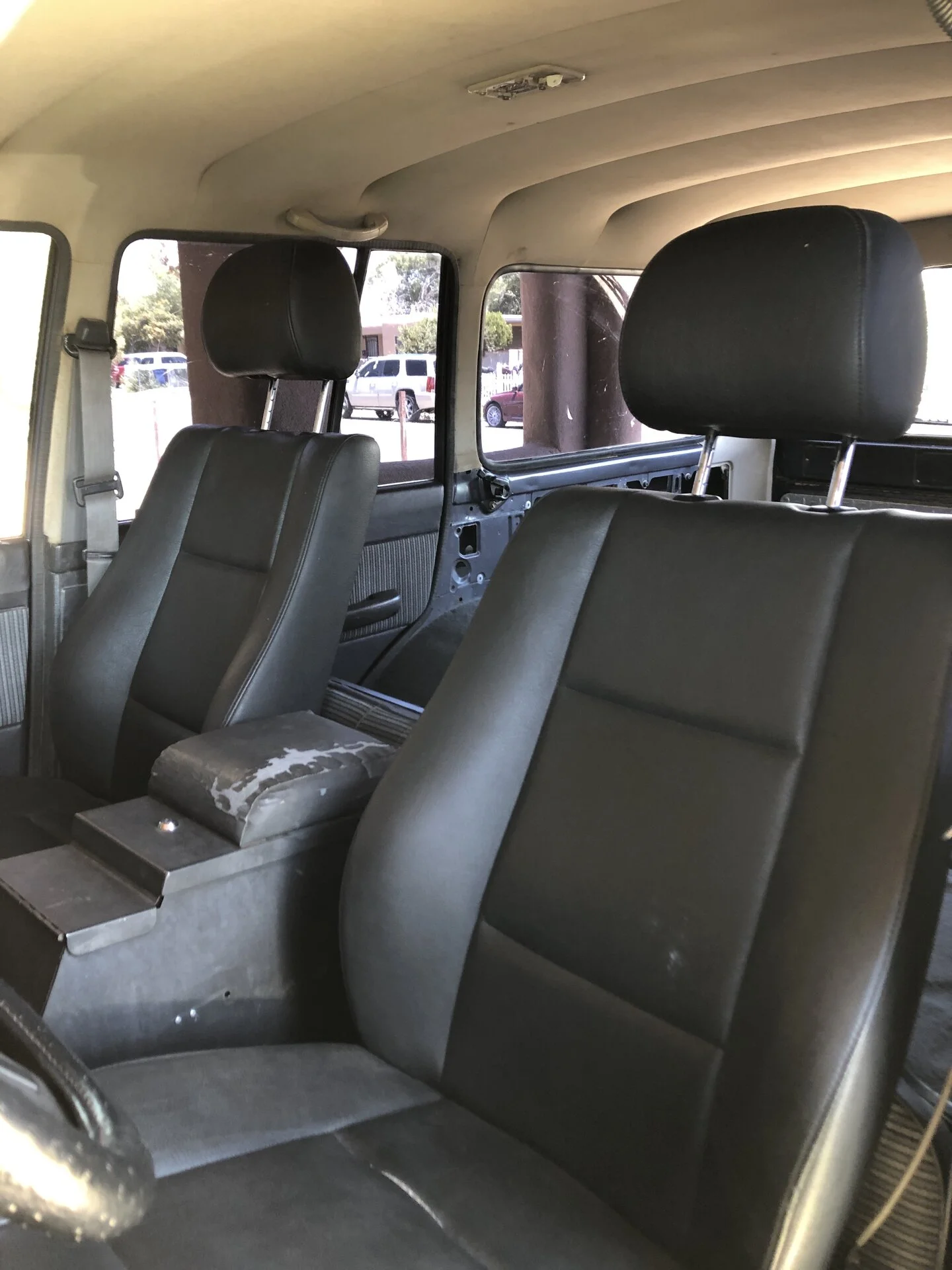 front seats.webp