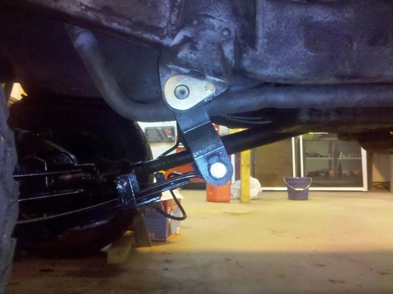 front shackle angle.jpg