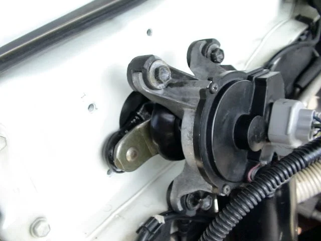 Front wiper linkage position.JPG