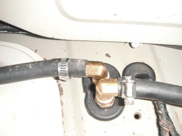 fuel grommet 4.webp