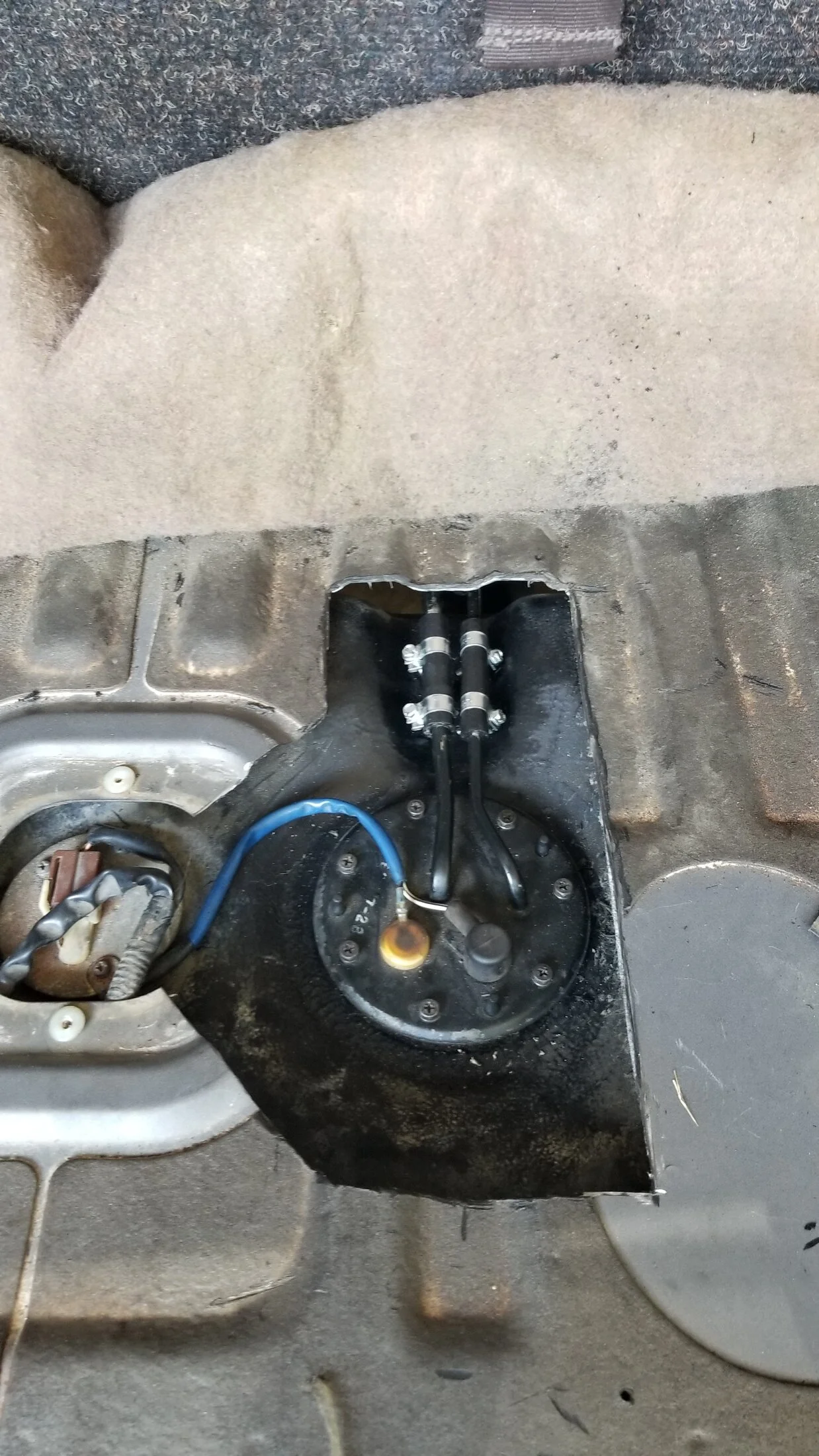 fuel pump access4.webp