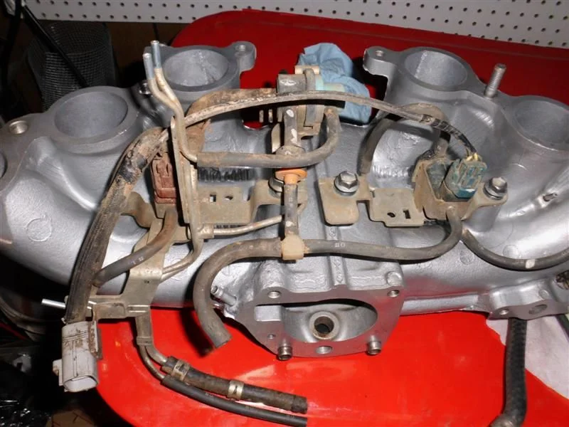 Fuel Rail and intake stuff 007 (Medium).webp