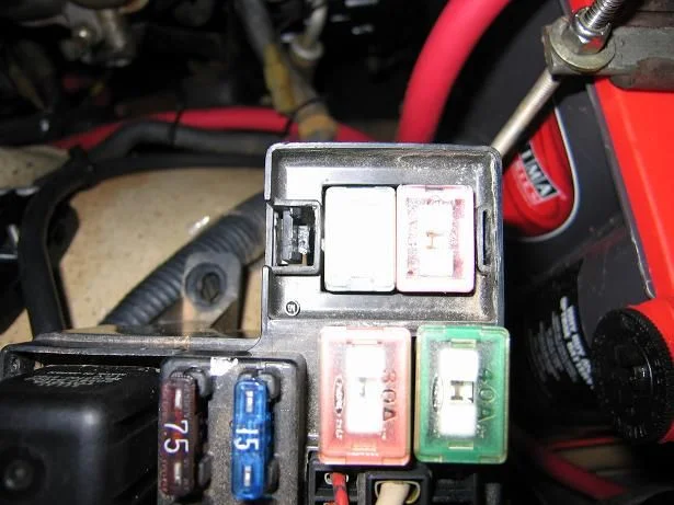 fuse panel 6 small.webp