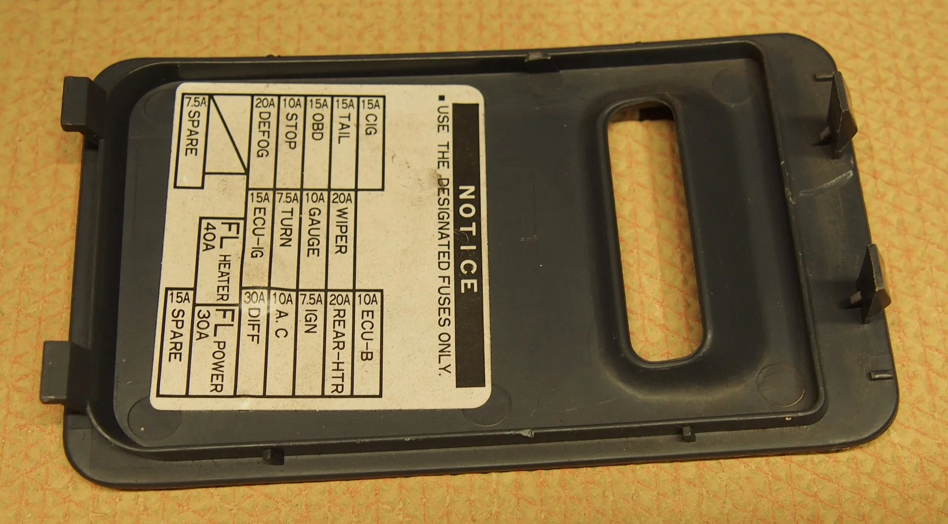 Fusebox cover 2.JPG