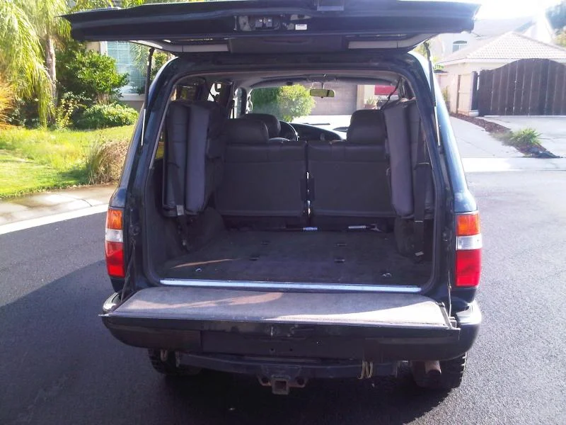 FZJ rear hatch open.webp