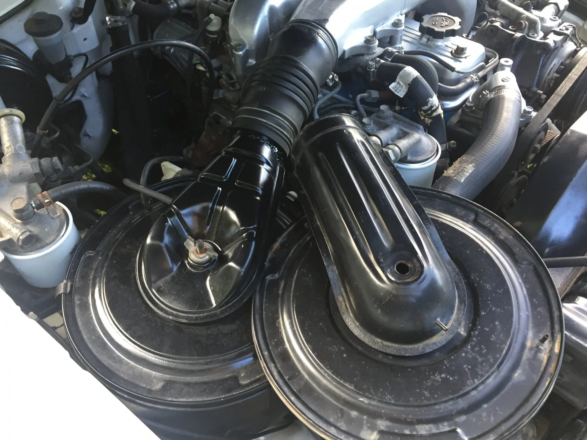 FZJ80 AIR CLEANER LID 004.webp