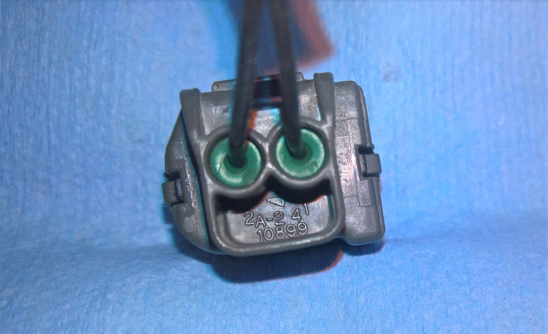 FZJ80 EGR Temp sensor connector part number (2).jpg