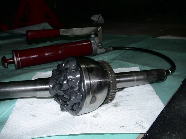 FZJ80 Greasable Birfield CV joint.JPG