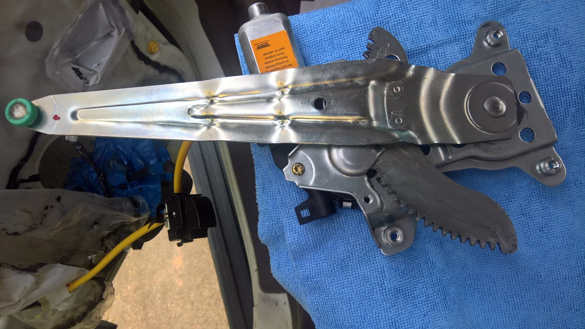 FZJ80 left rear door window regulator hooked up for power.jpg