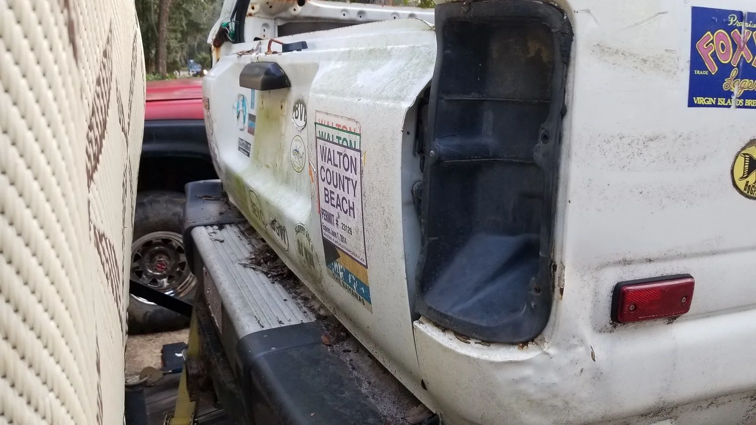 fzj80-pass-side-tailgate.jpg