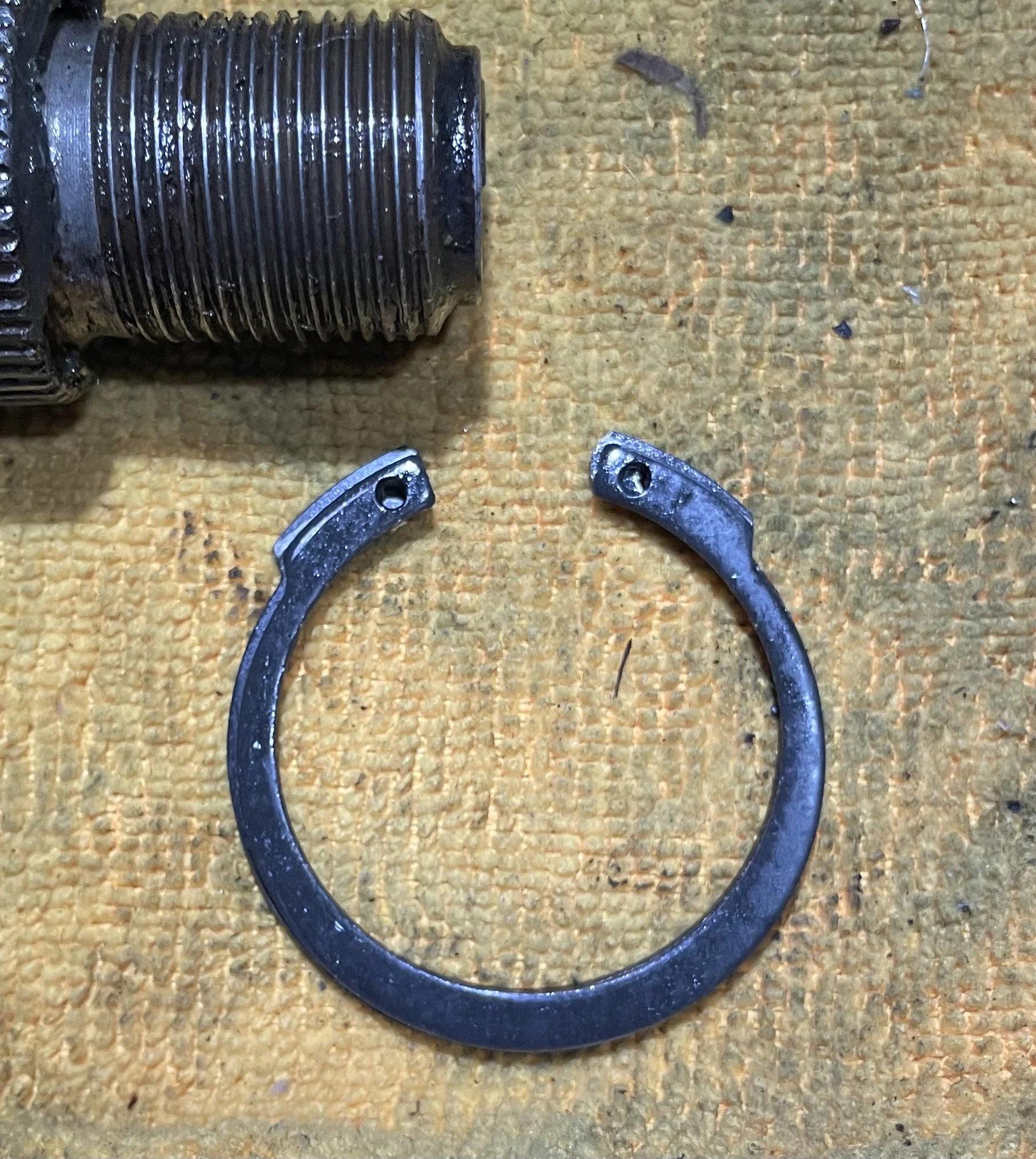 FZJ80 Snap Rings Compared.webp