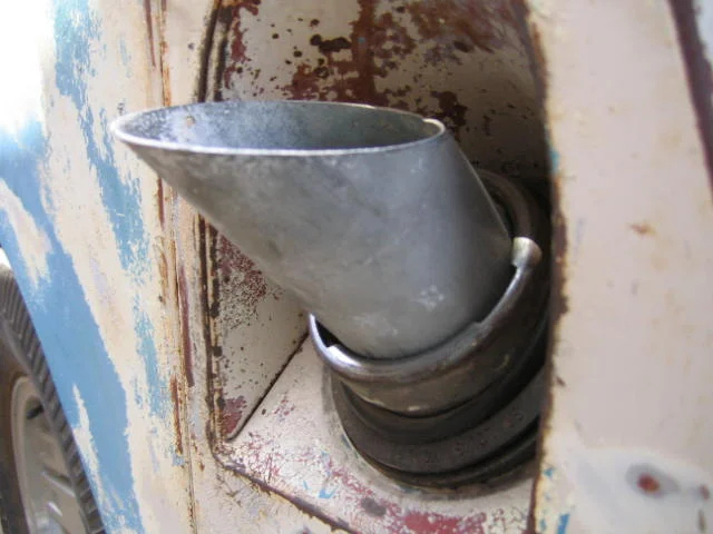 gas filler.webp