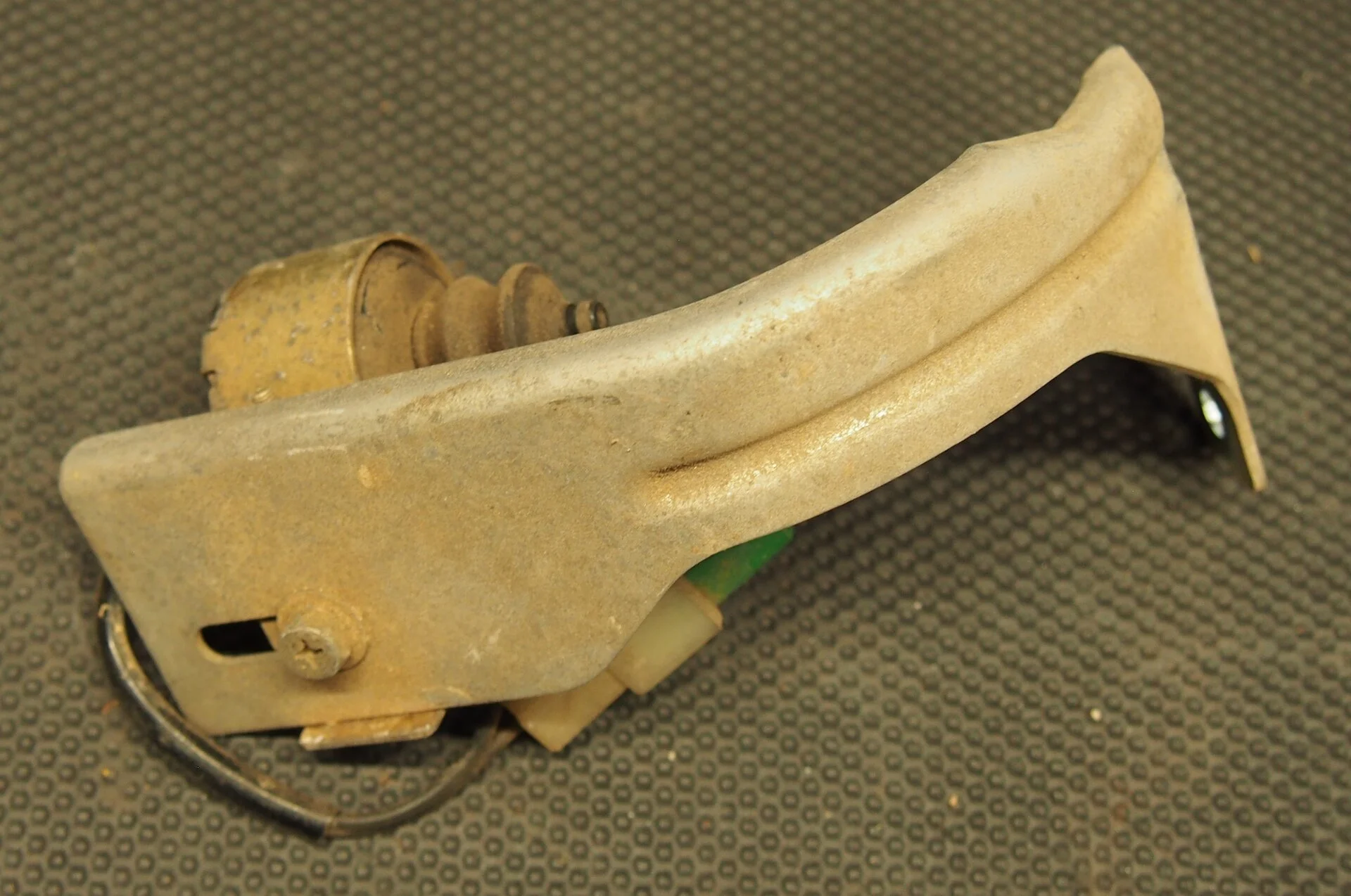 Gas pedal switch 2.JPG