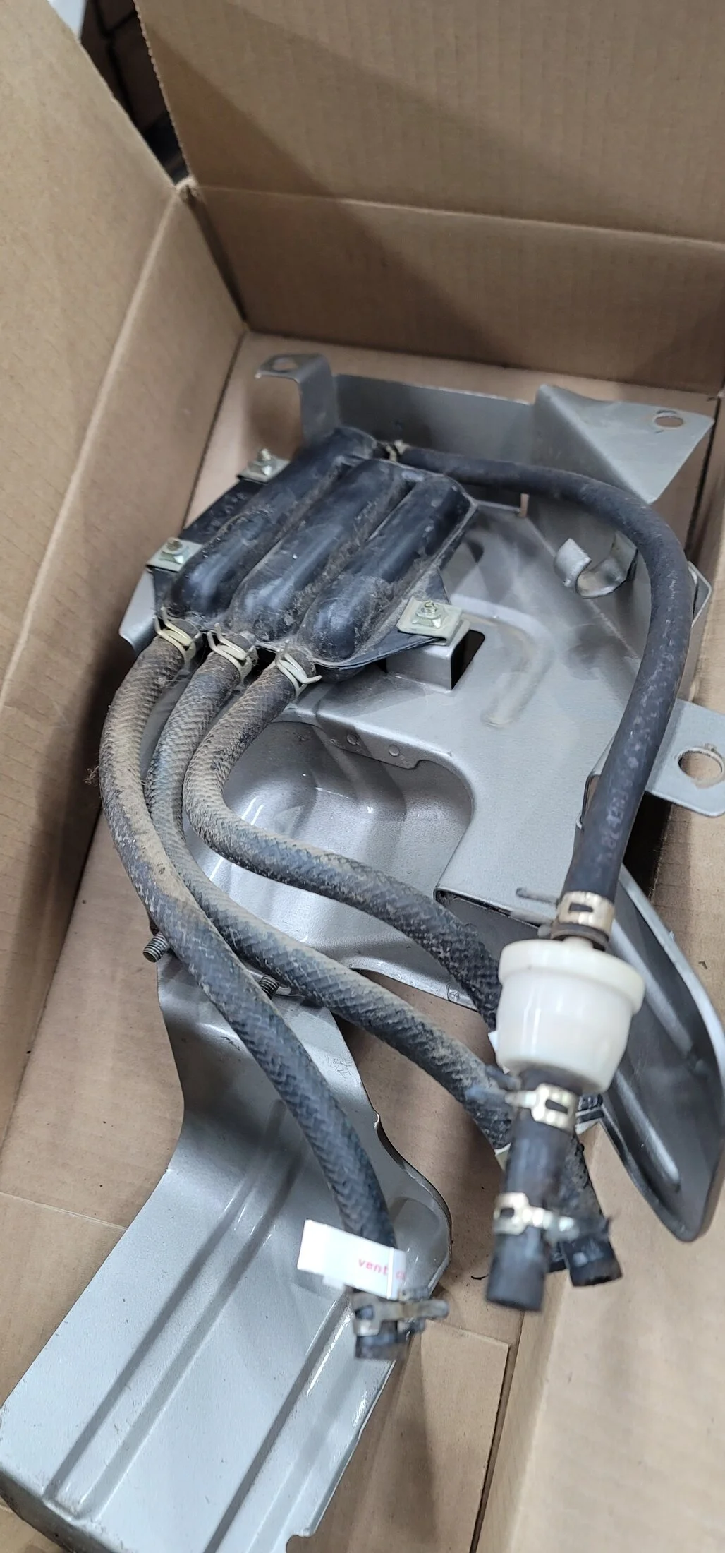 gas tank emmions 2.jpg