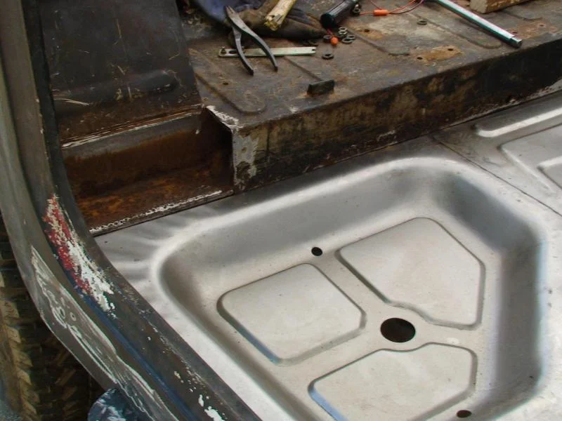 gas tank side.webp