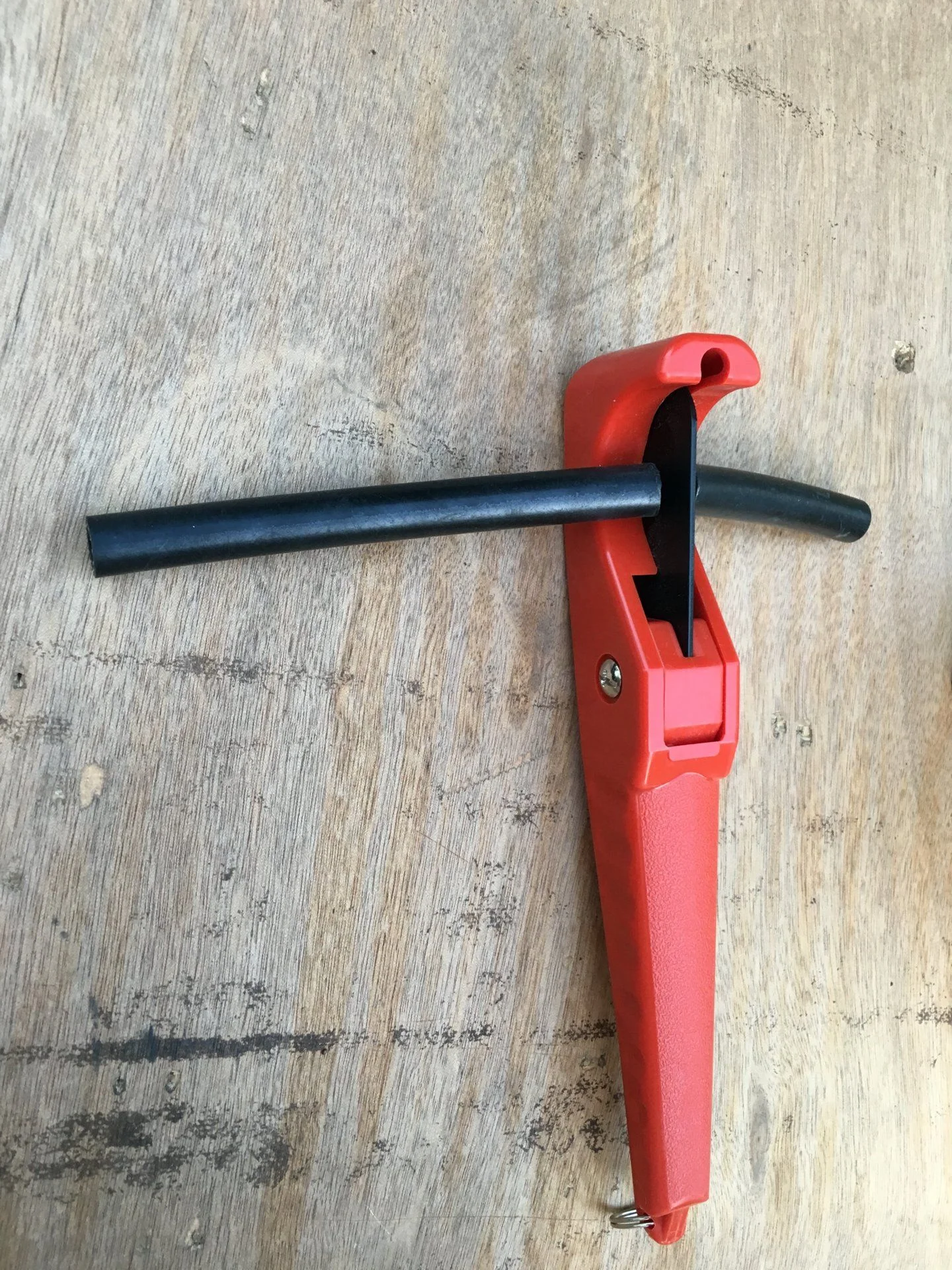 Gates Hose Cutter.webp