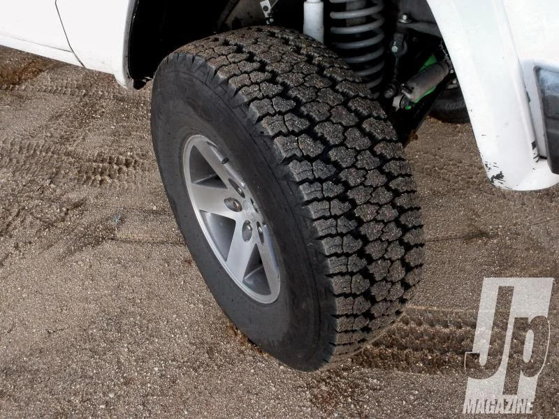 goodyear_wrangler_silent_armor_tires+tread_shot.webp
