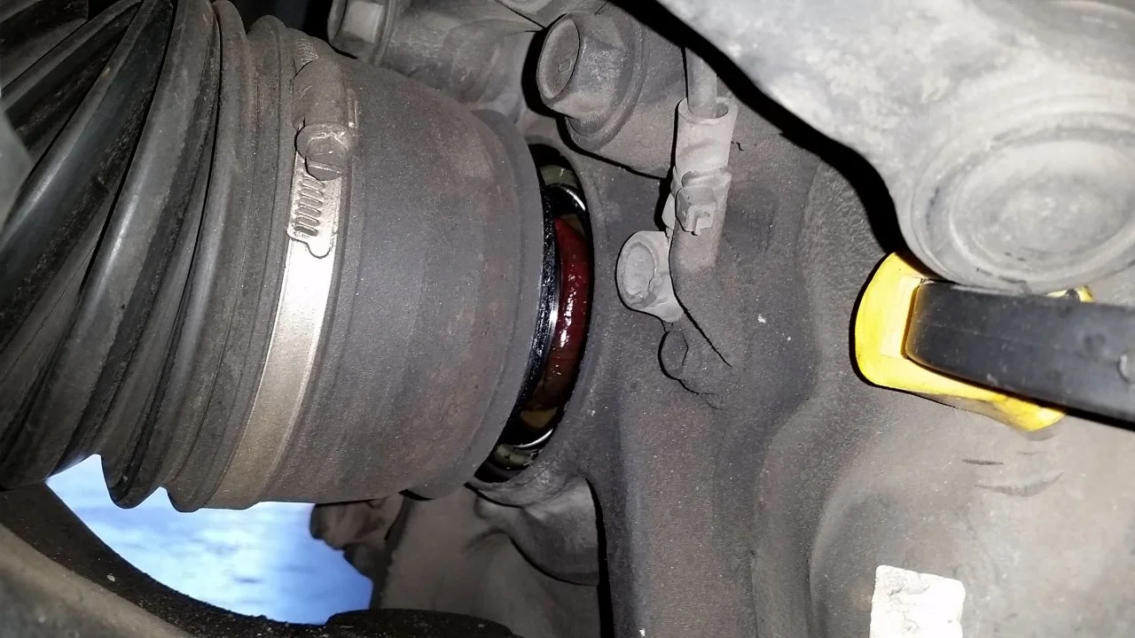 grease_spindle2.webp