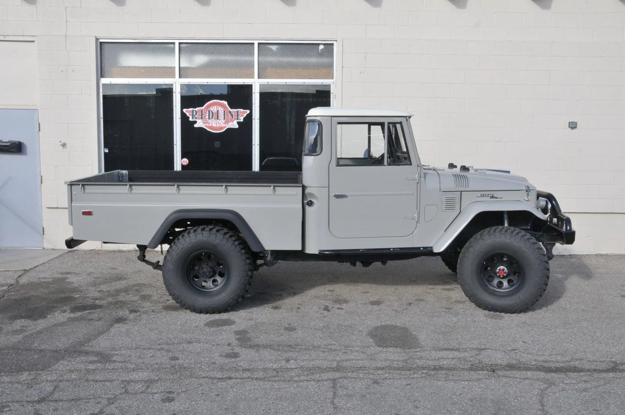 grey and black fj45.webp