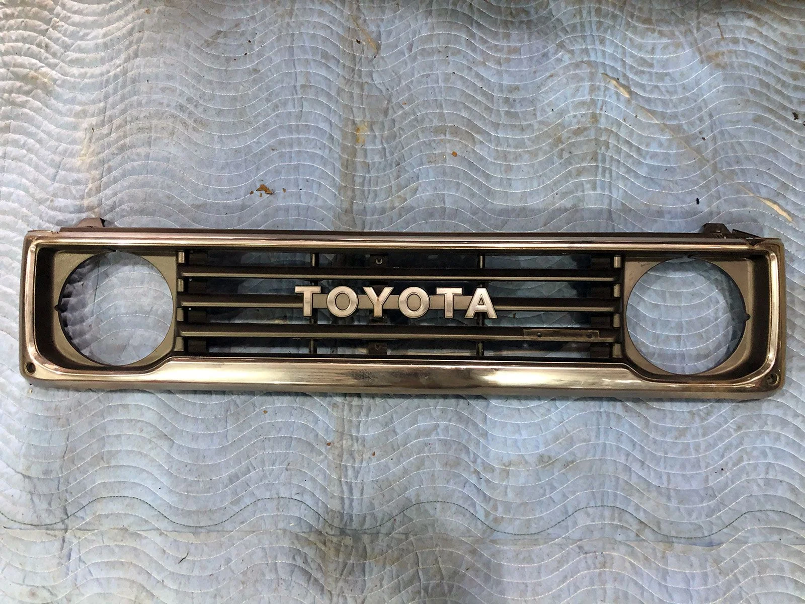 grille-f-1.jpg