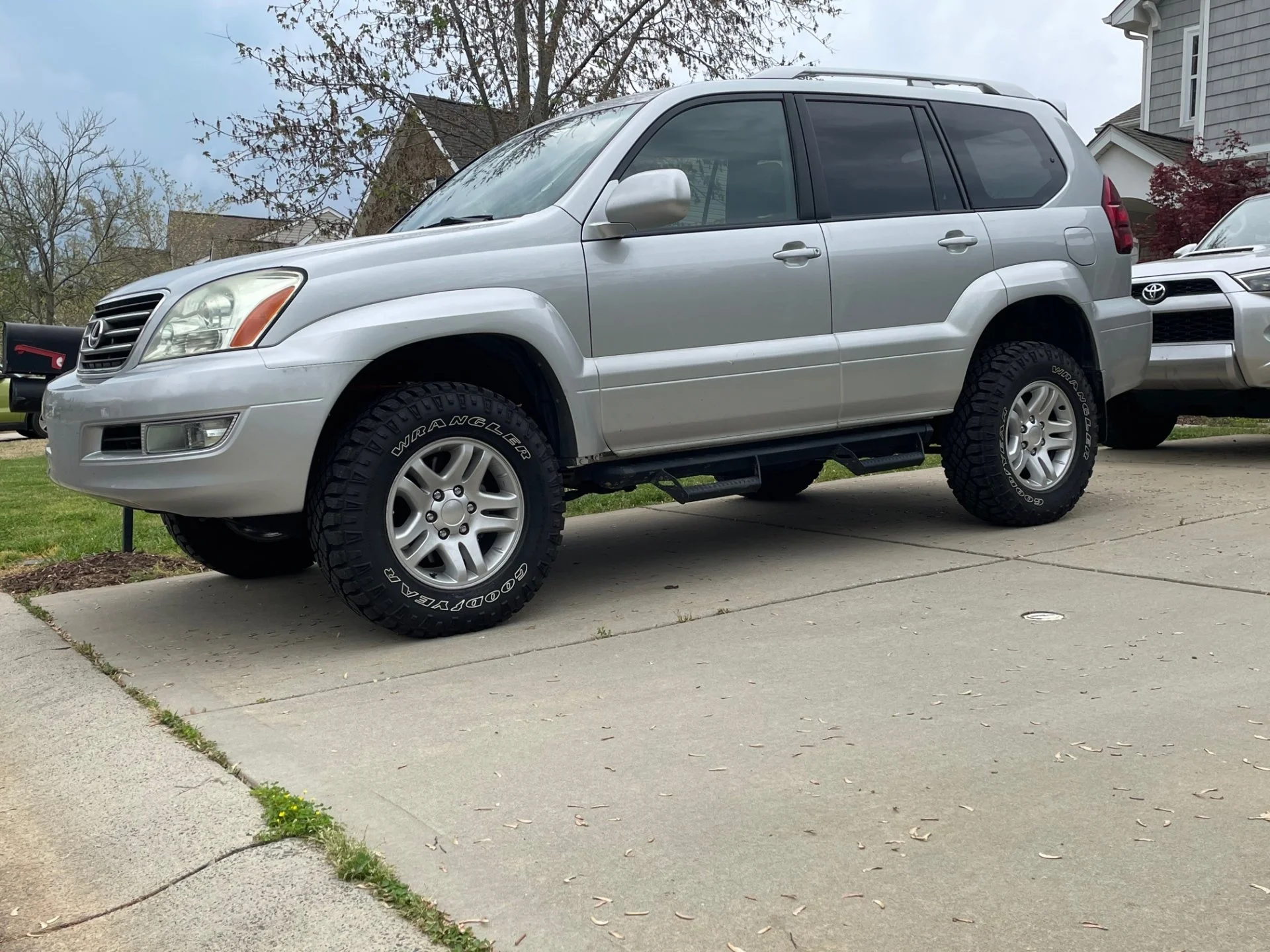 GX470.webp