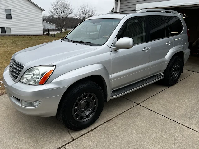 GX470_2006_wheels.webp