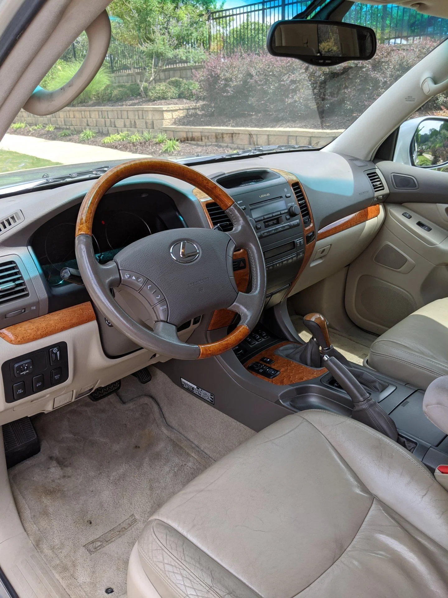 GX470Dash.webp