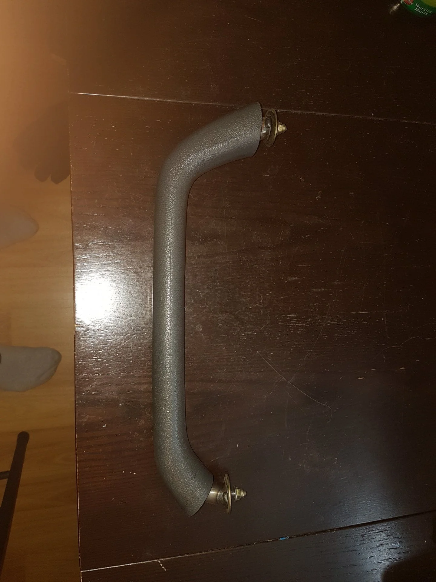handle2.webp