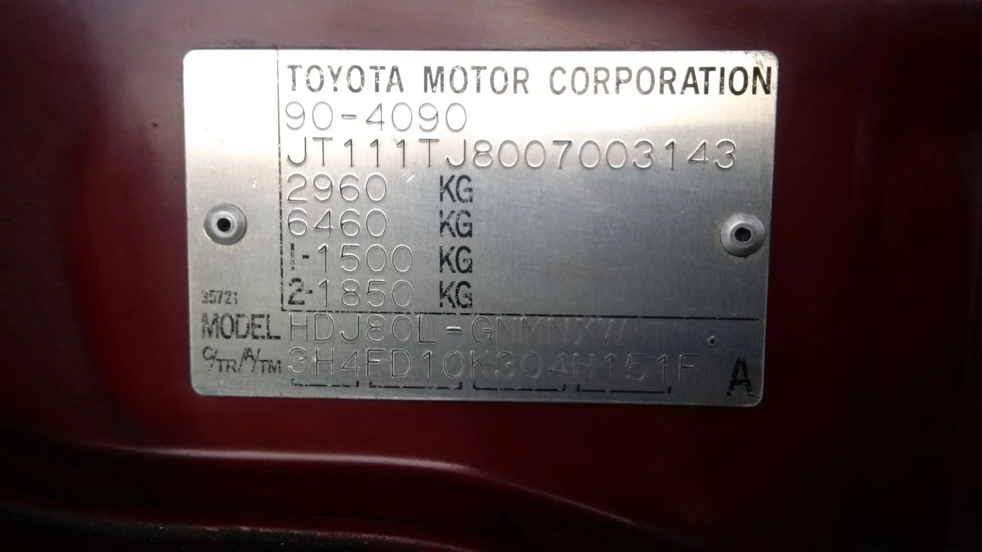 HDJ80L GNMNXW Data Plate 2.webp