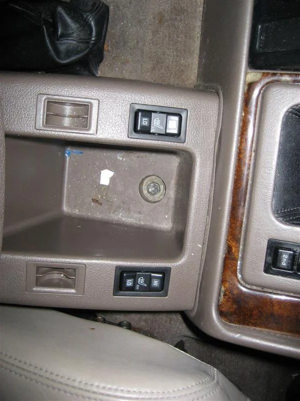 Heater Switch 001 (Medium).webp