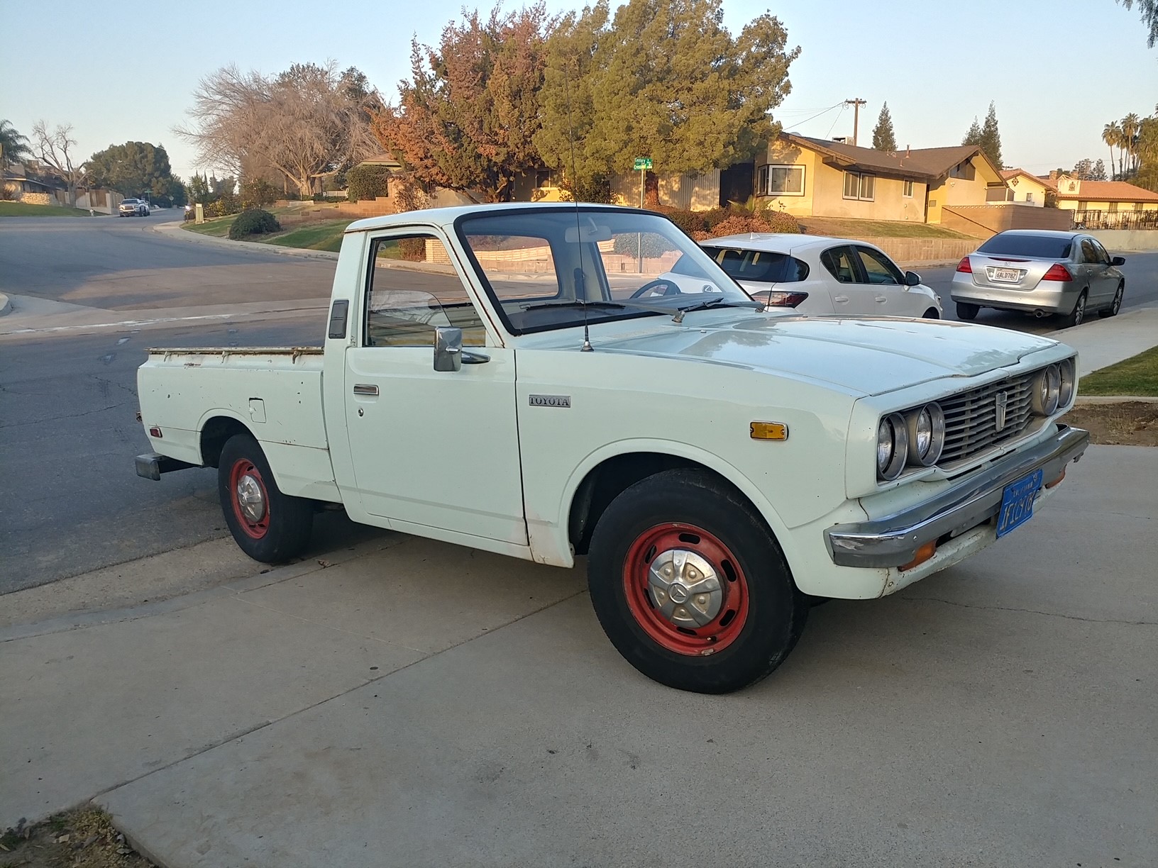 hilux.jpg