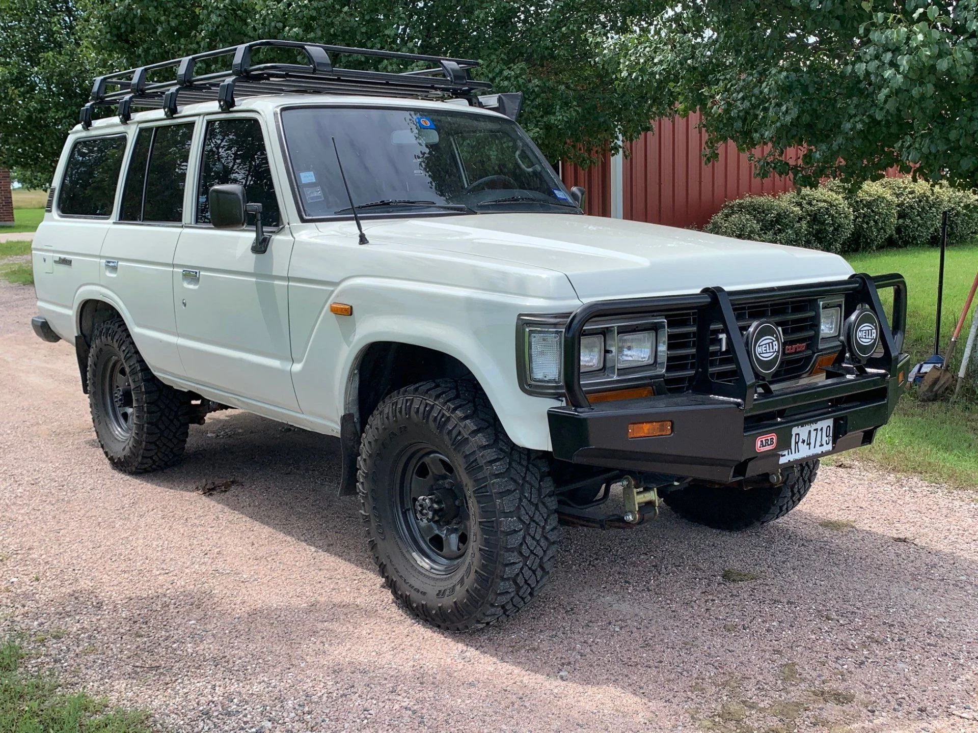 hj61 exterior 3.webp