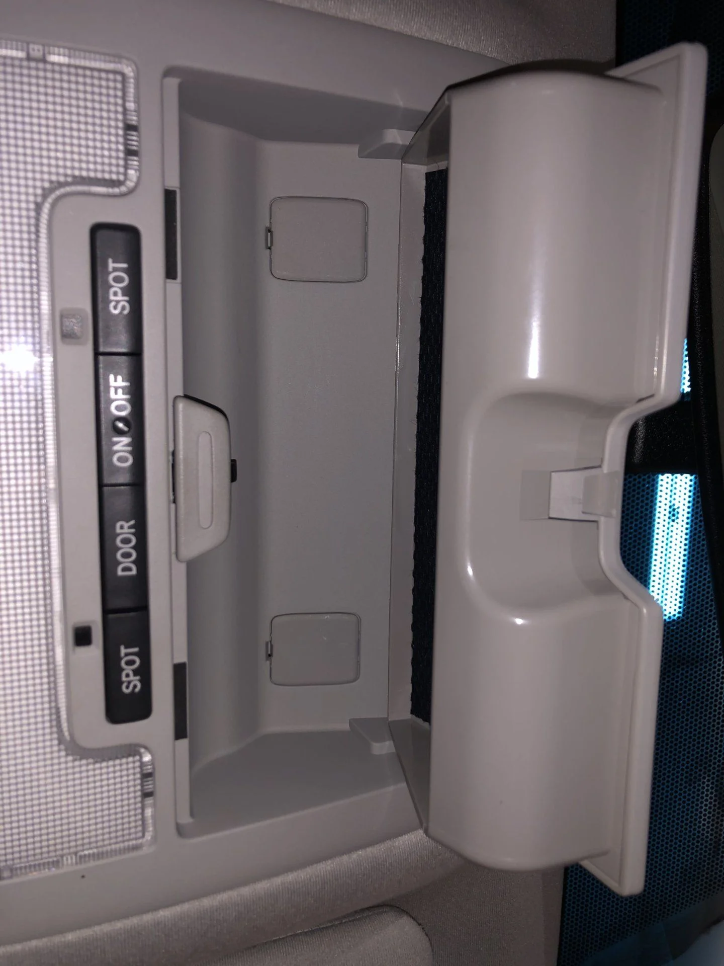 holder 2.jpg
