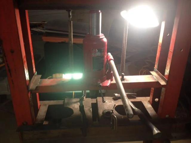Home made Press.webp