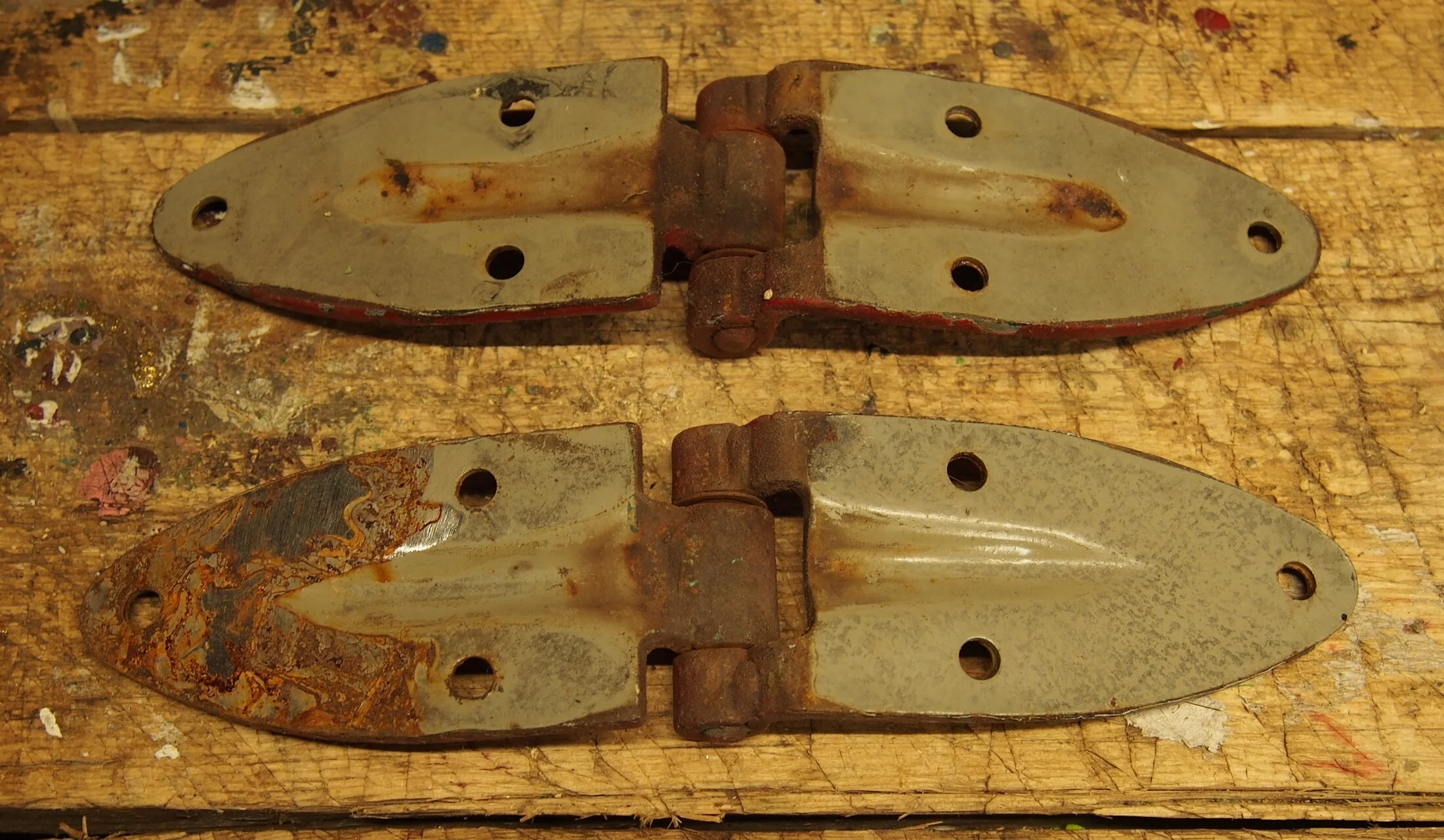 Hood hinges 2.webp