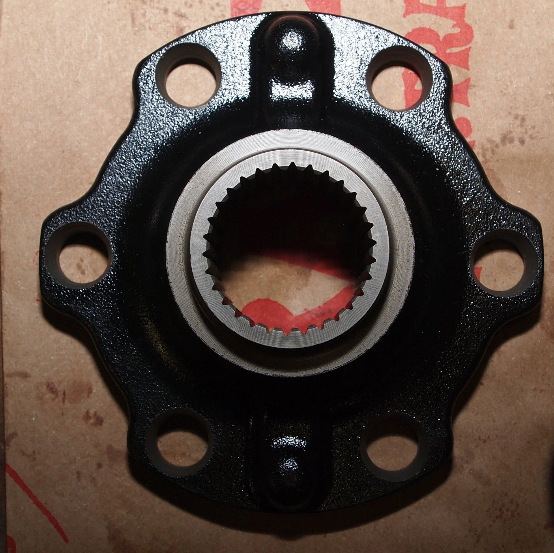 Hub flange new (3) 06LC 196K.webp