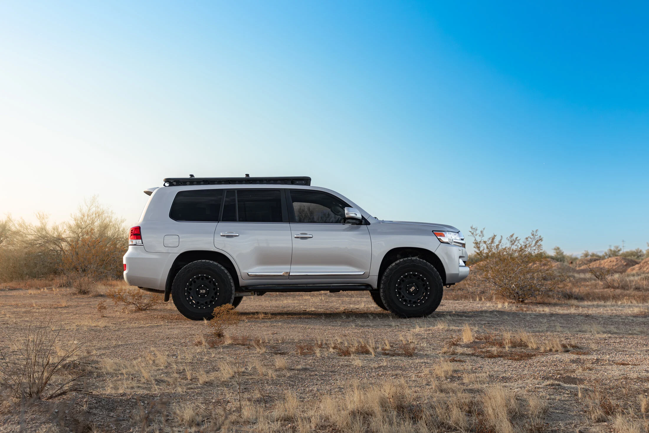 Humayl Land Cruiser-12.webp
