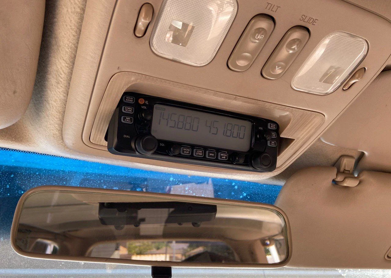 icom mount.webp