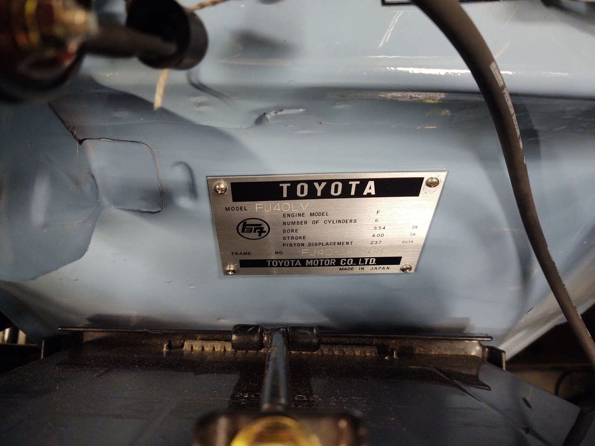 ID plate on fender.jpg