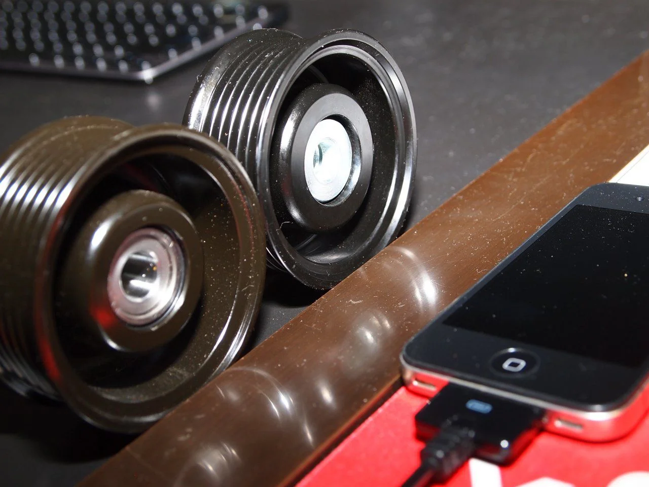 Idler bearing, after mkt & OEM 030.webp
