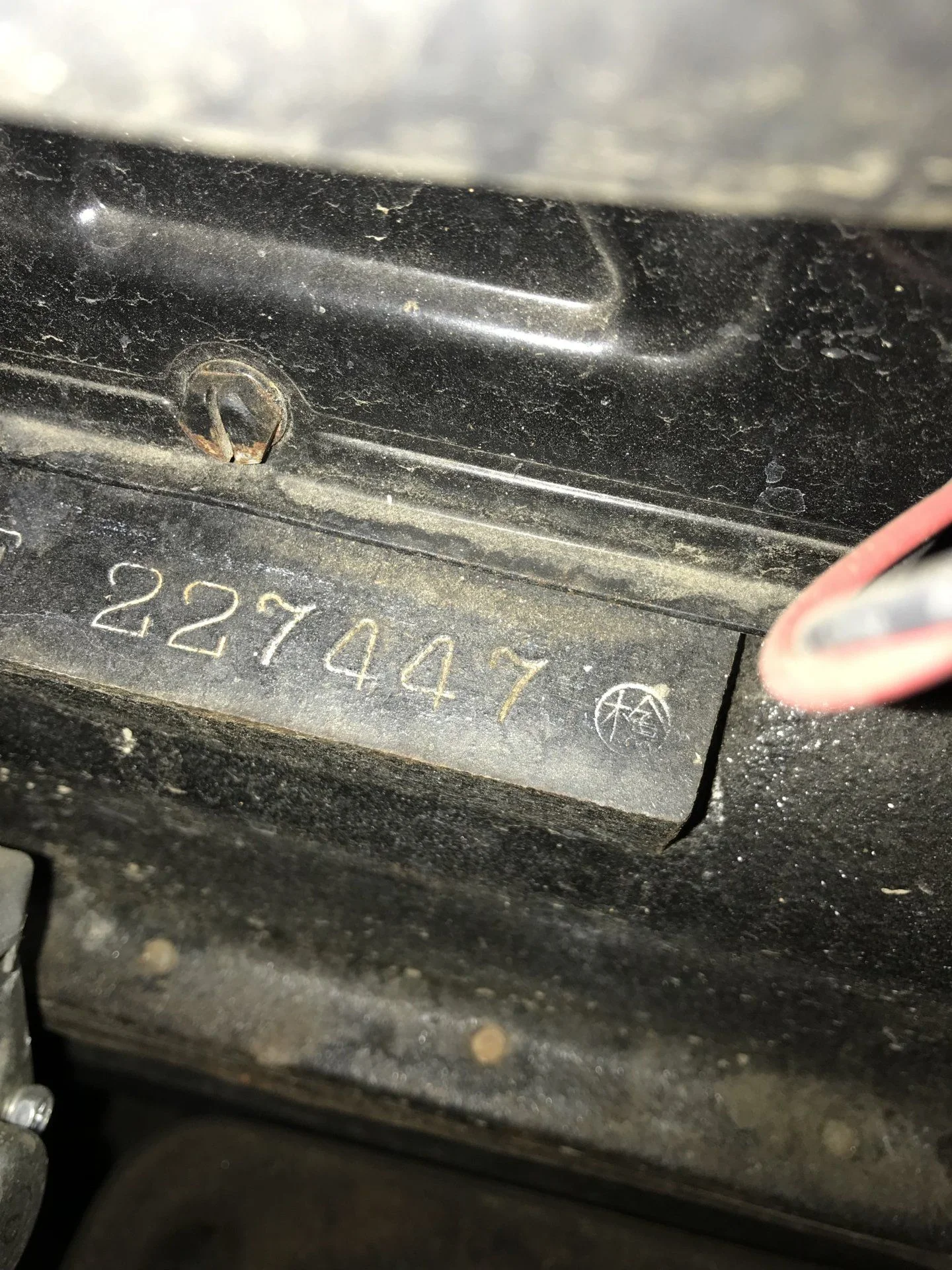 1899263