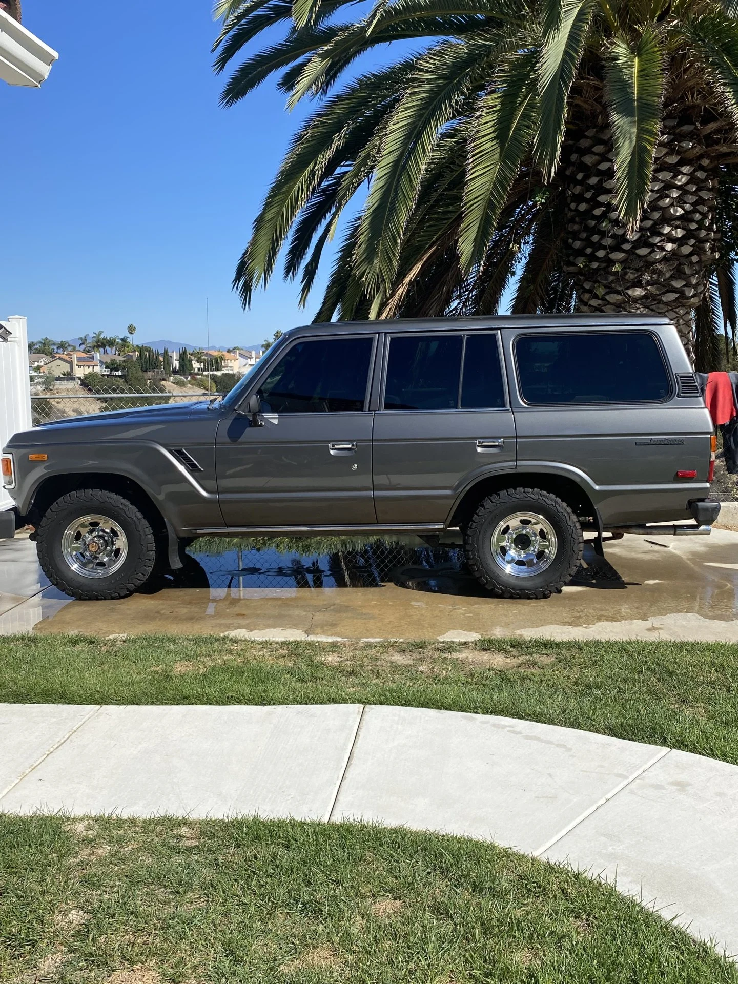 Oceanside Ca. 1985/ FJ60   19,500 OBO