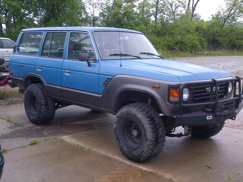 83 fj60 lifted with h55 and arb bumper $4500 or trade