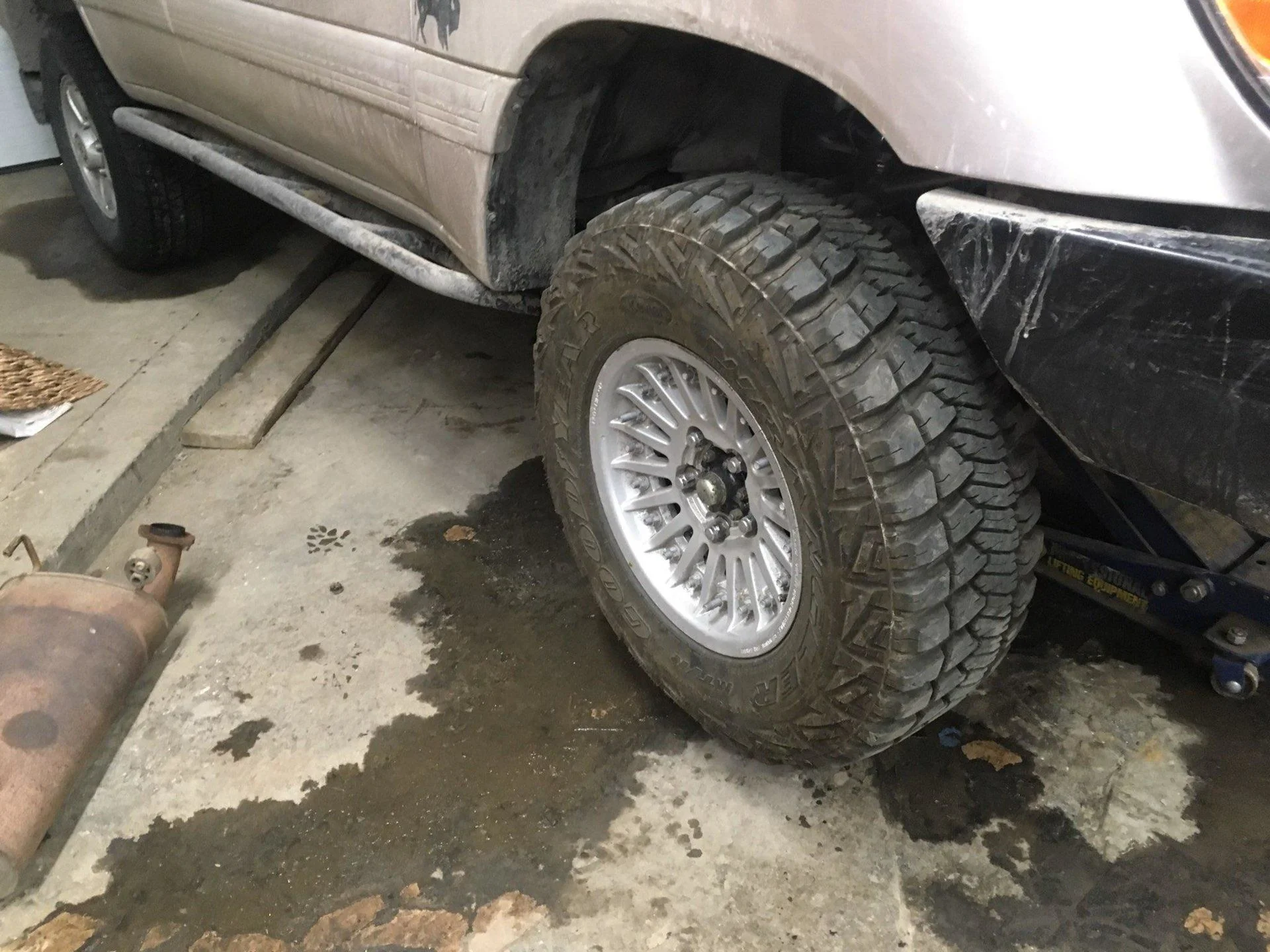 1979706