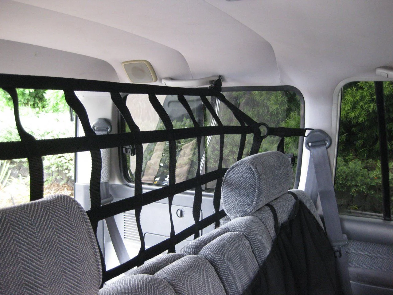 cargo net pet barrier